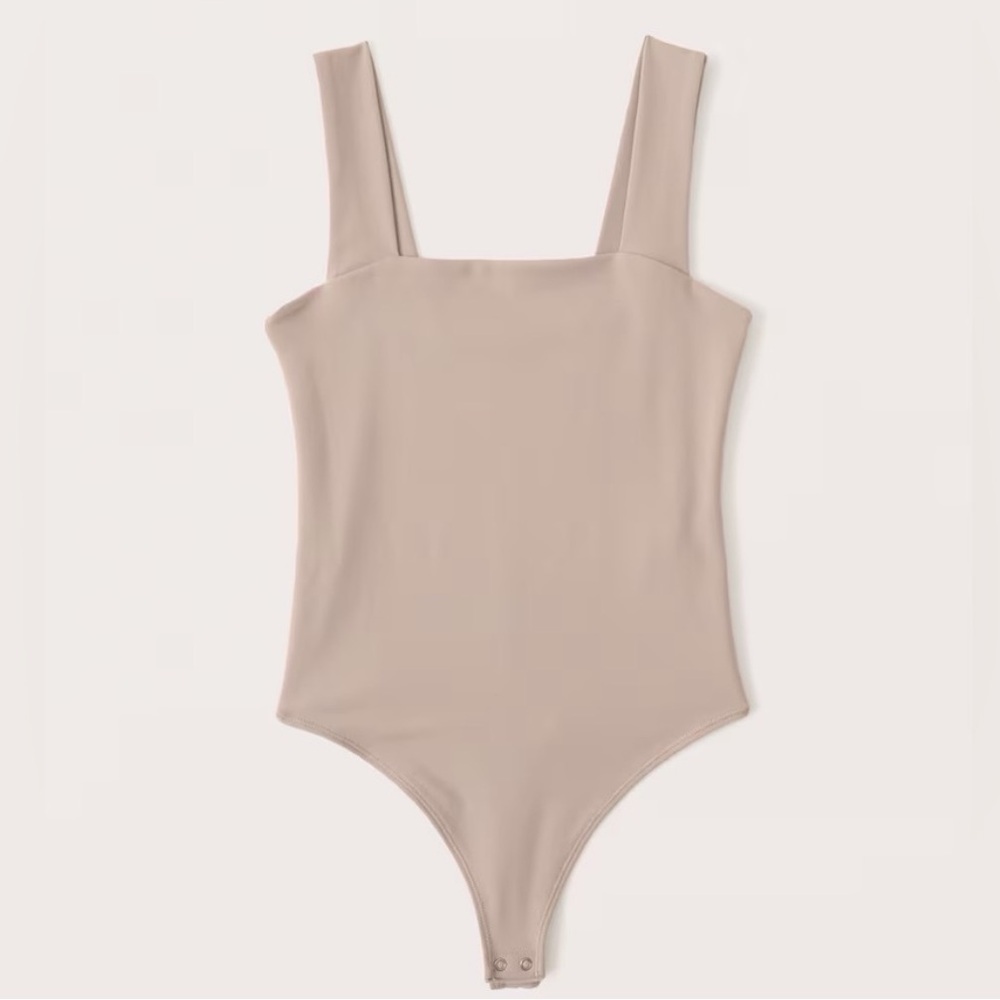 NWOT Abercrombie & Fitch M Medium Cream Bodysuit - soft collection. Never worn!